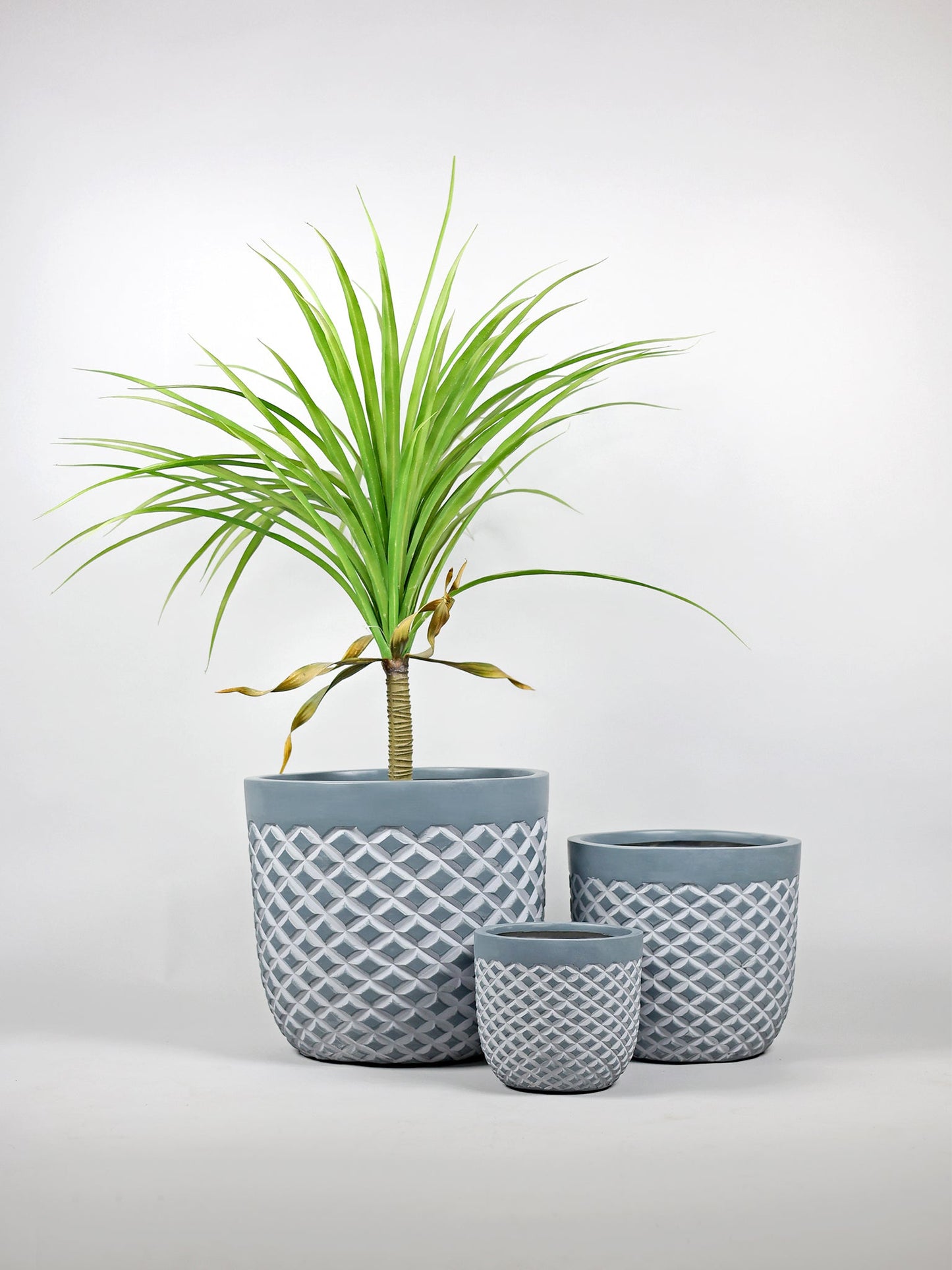 Vanila Grey Diamond Texture Fiberglass Planter