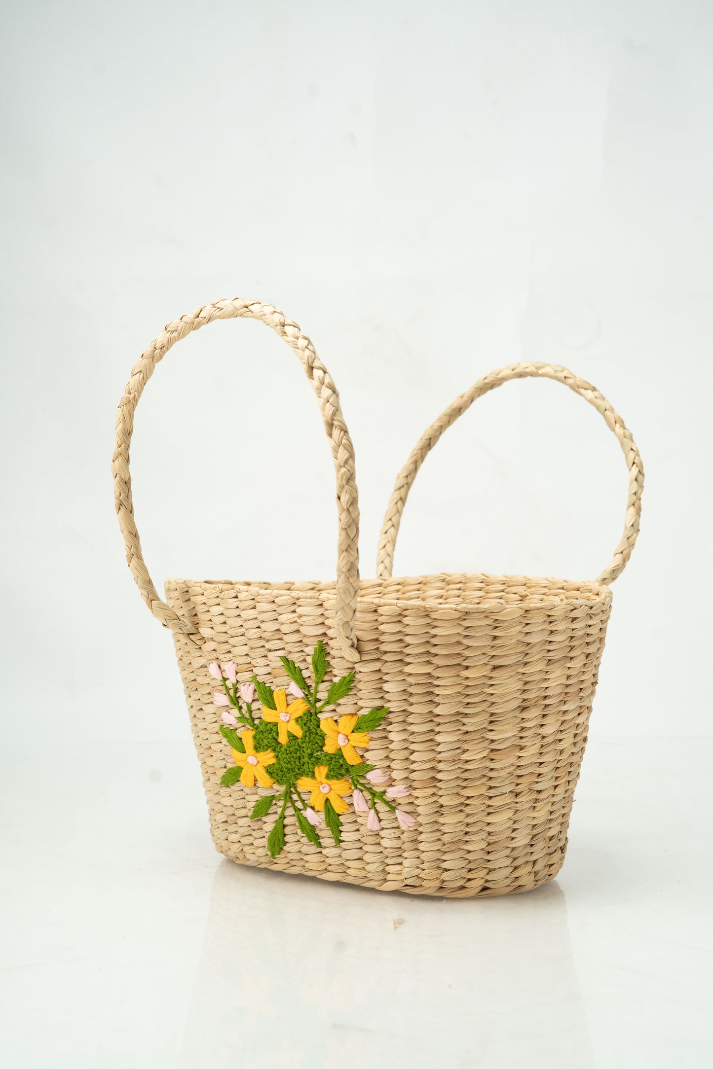 Ladies Hand Kauna Grass Bag with Embroidery