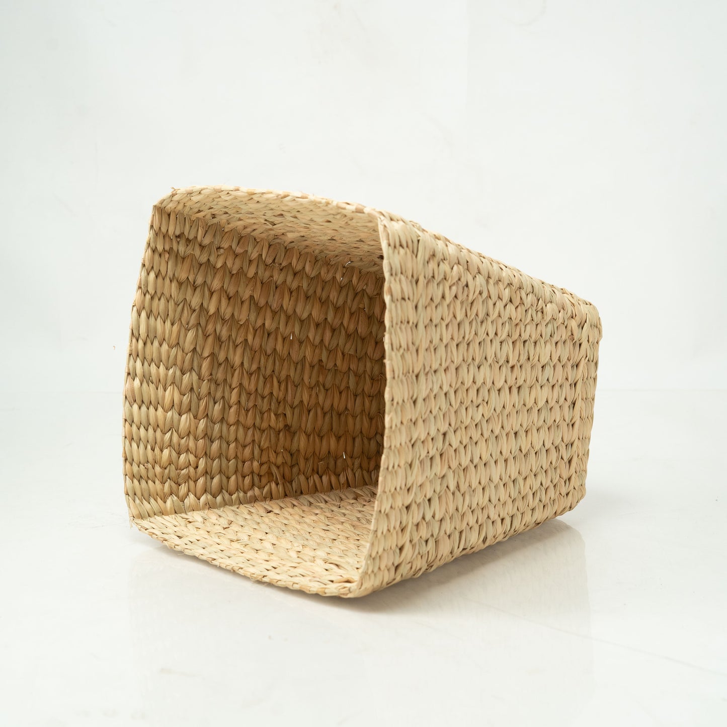 Square Tapered Natural Straw Dust Bin