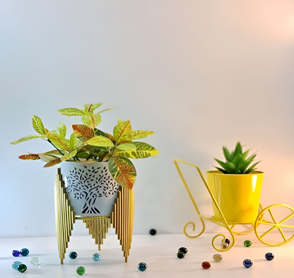Geometric Stand Cone Metal Planter