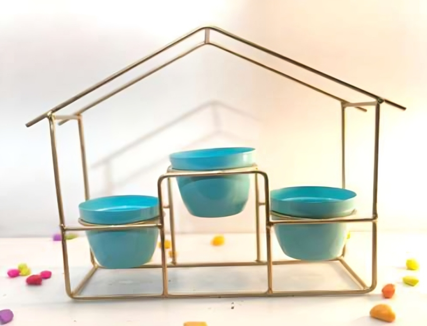 Large House Planter Stand with 3 Pots – Gold Frame