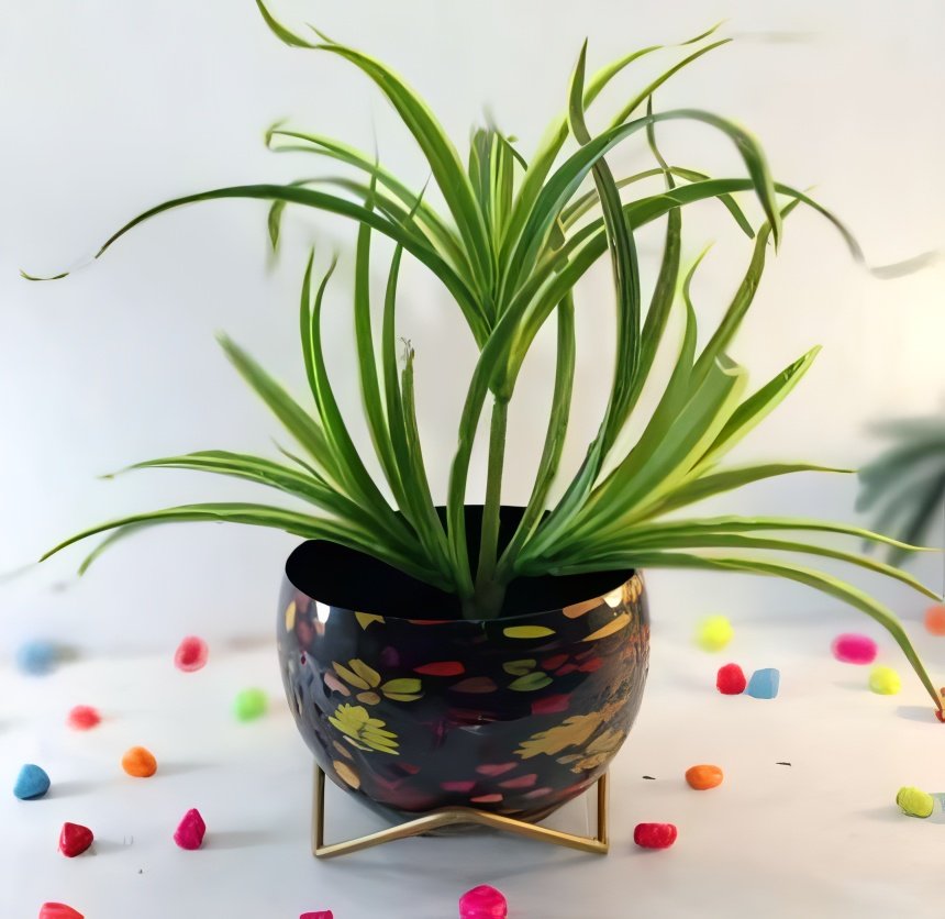 Round Patterned Metal Planter