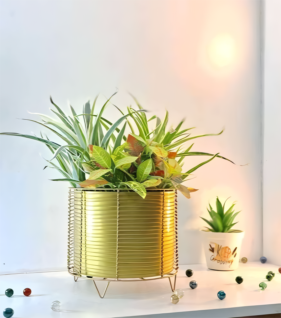 Horizontal Ribbed Metal Pot with Stand