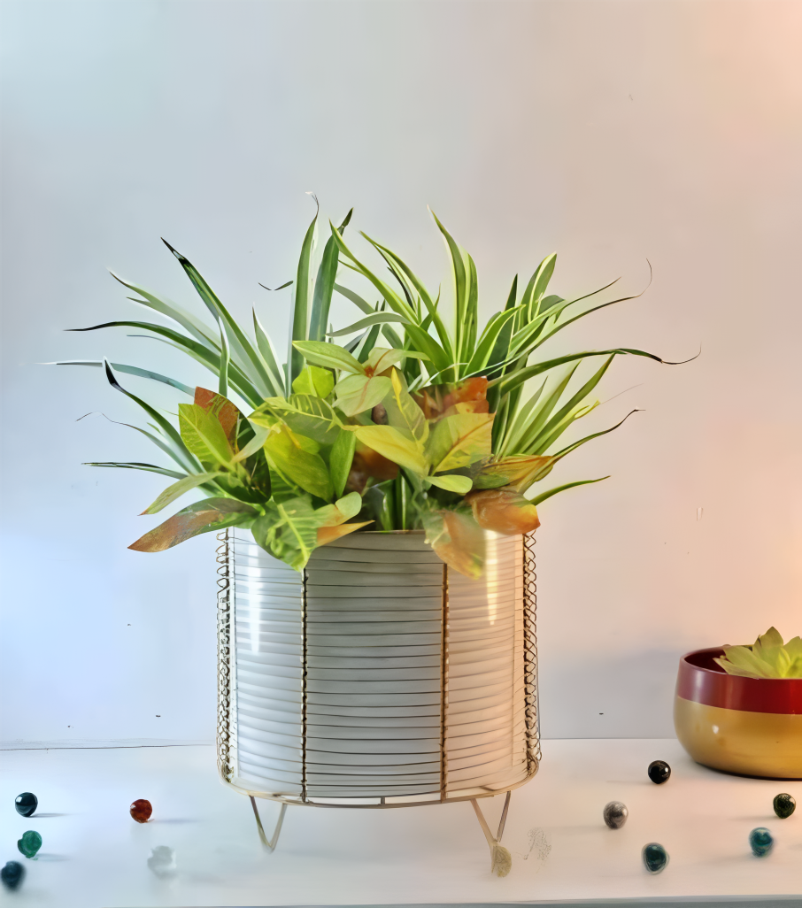 Horizontal Ribbed Metal Pot with Stand