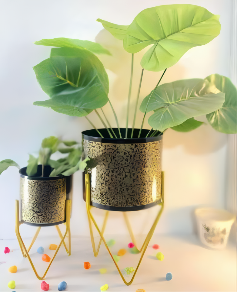 Metal Planter Set with Gold Stand – Set of 2