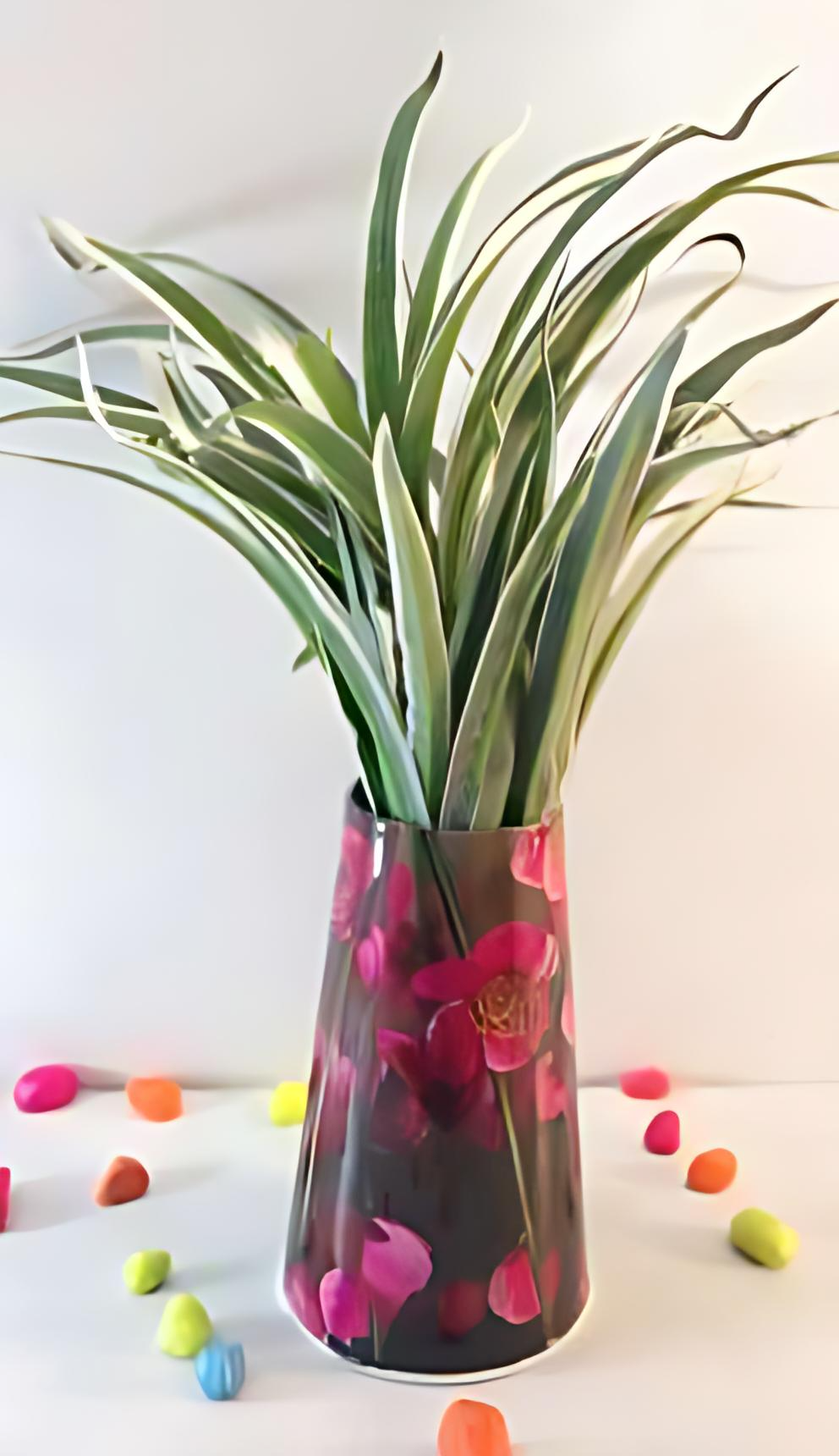 Metal Cone Pot – Vertical Ribbed Finish