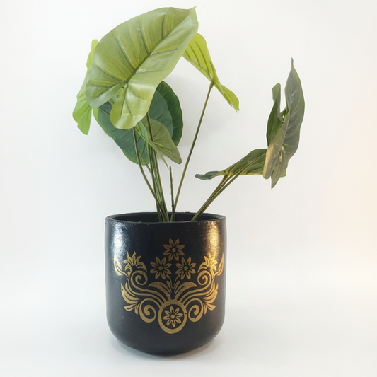 Peak Horizon Terracotta Planter