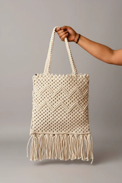 Boho-Chic White Macramé Cotton Cord Handbag