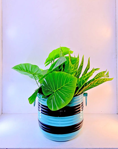 Stylish Round Planter with Stripes – 9.84 Inch – Decorative Indoor Plant Pot