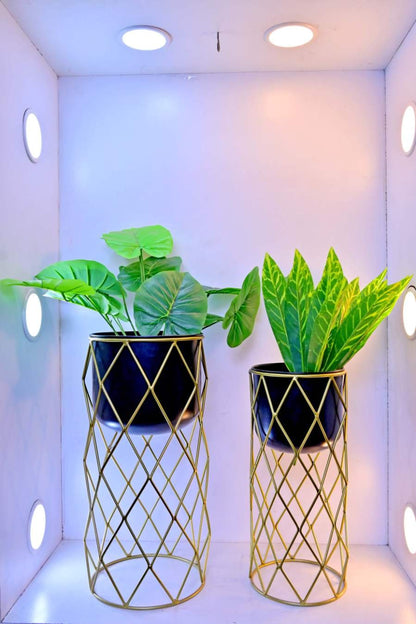 Diamond Grid Stand Planters – set of 2 Modern Metal Planter Set