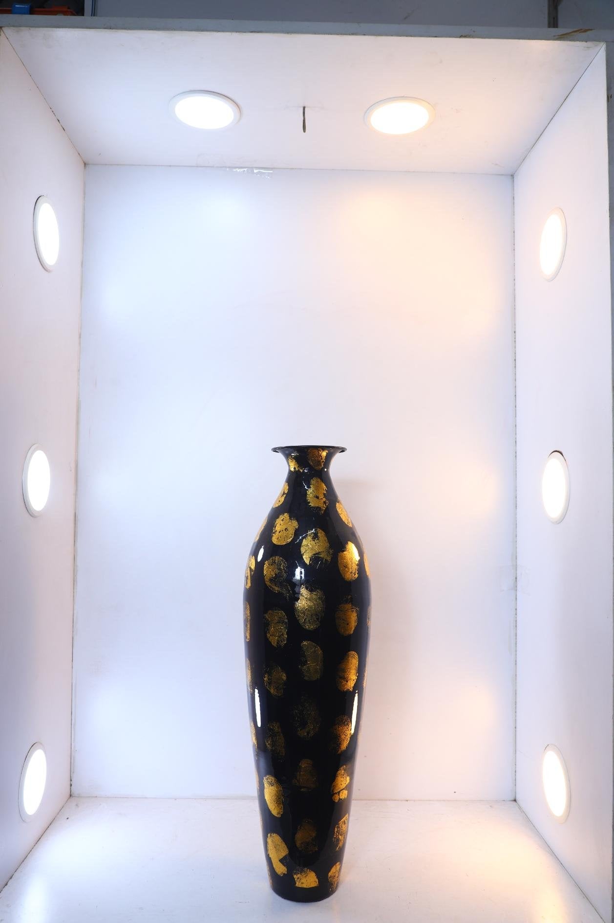 Glorious White Marble Ceramic Style Metal Vase – Decor for Home And Garden 7.87″ x 24.80″