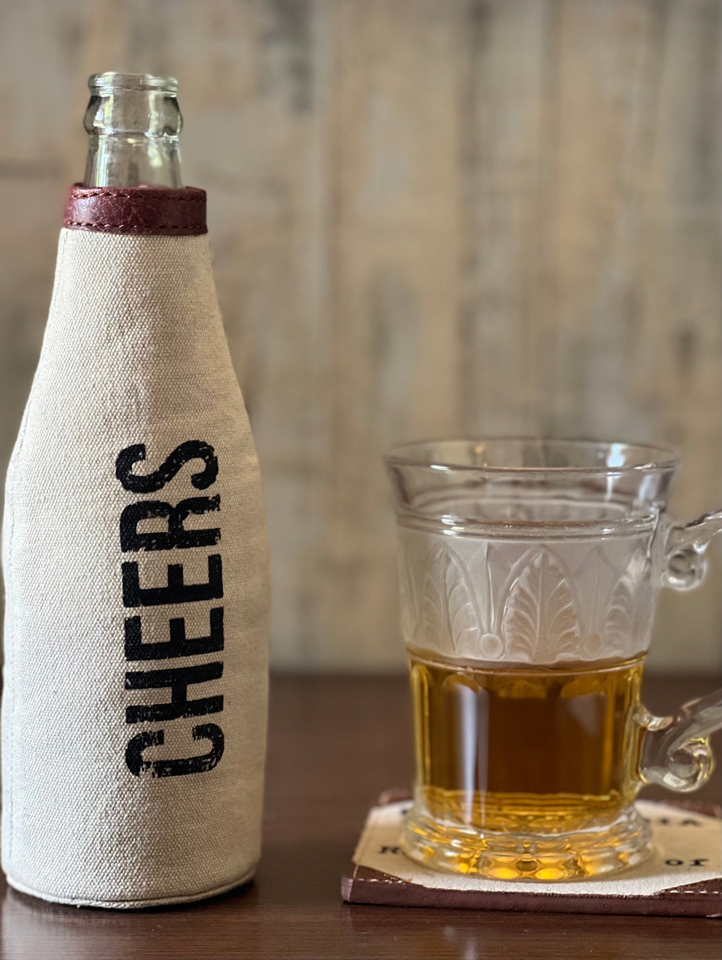 Pint Beer Bottle Covers with Stylish Printing for Men and Women (Cheers)