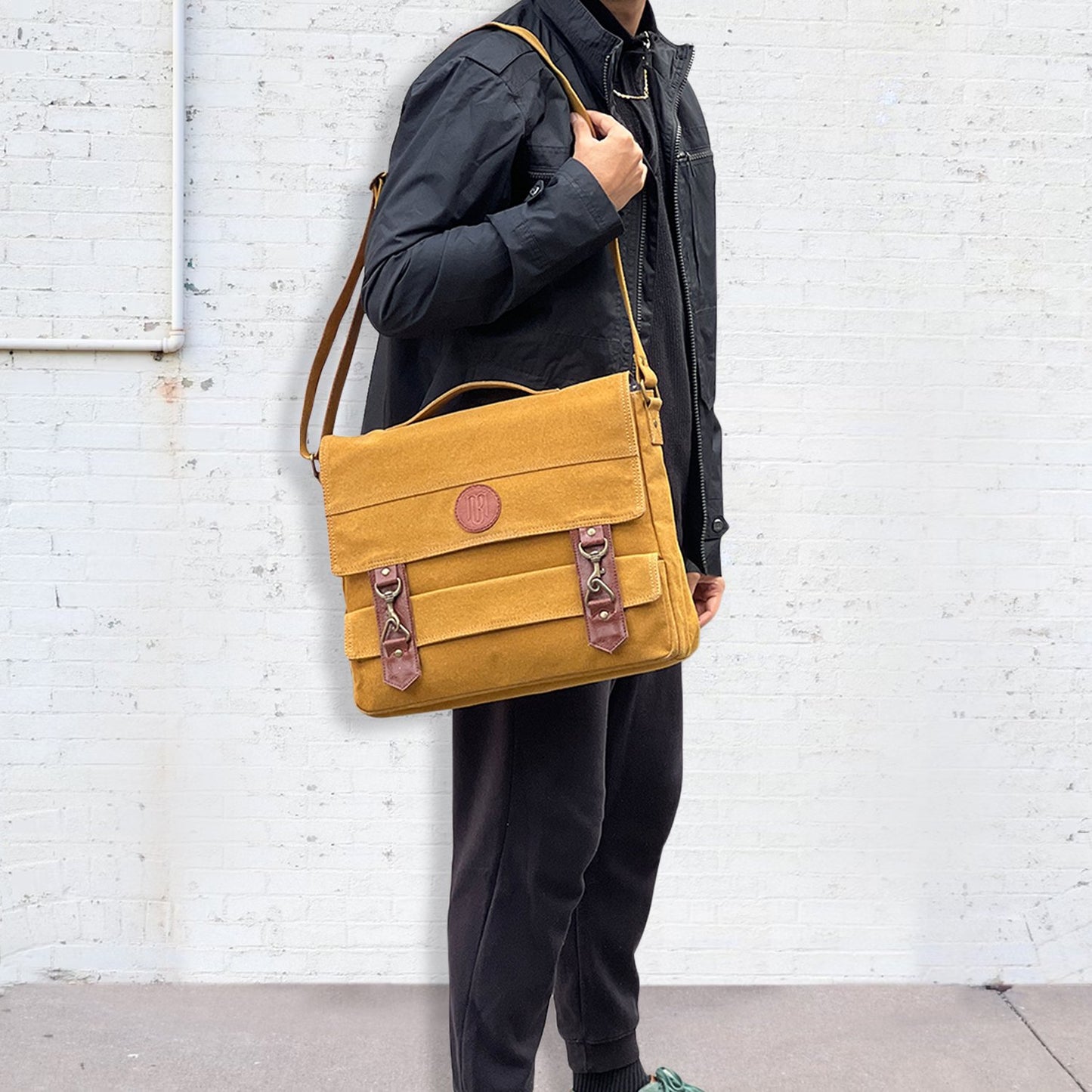 City Slicker Laptop Messenger Bag For Men & Women