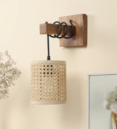 Handcrafted Rattan Wall Lamp Revanshi