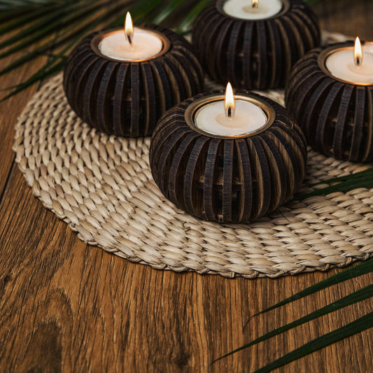 Cerra Pine Wood Tealight Candle Holder
