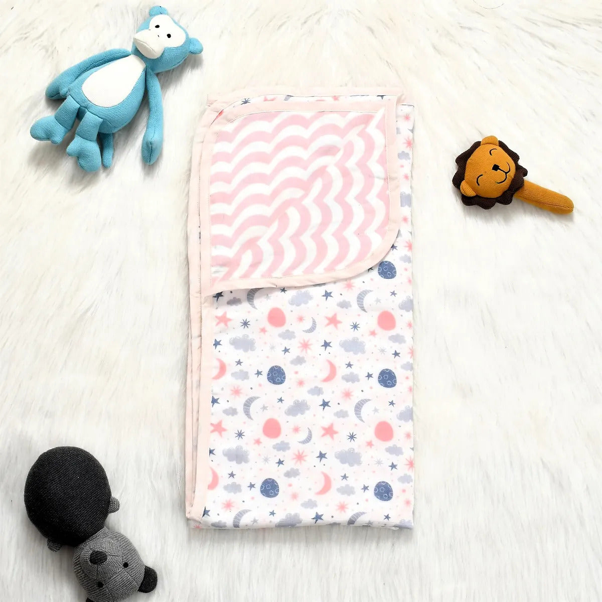Sovana Twinklers 6-Layer Reversible Muslin Blanket