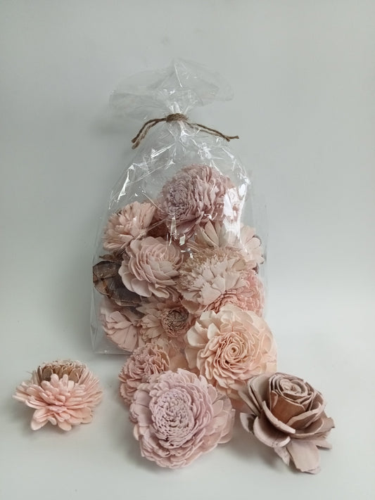 Light Pink Handcrafted Sola Wood Flower Set
