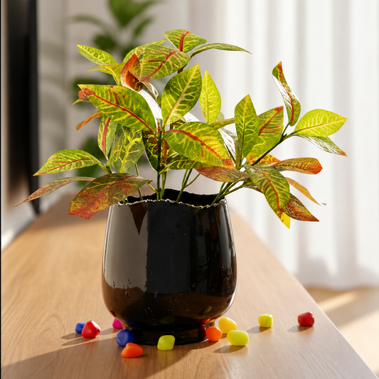 Mini Bulb-Shaped Metal Planter – Smooth Gloss Finish